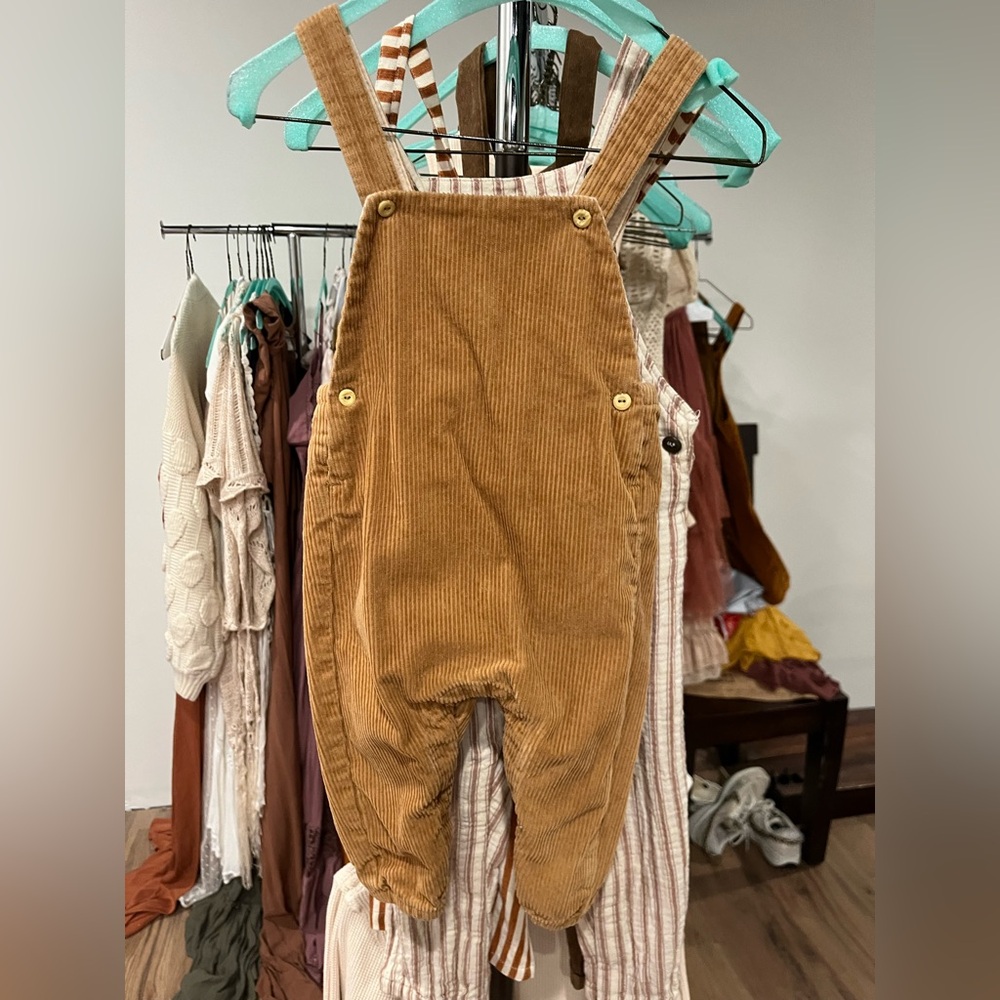 H & M 6-9mo camel suspenders, like new